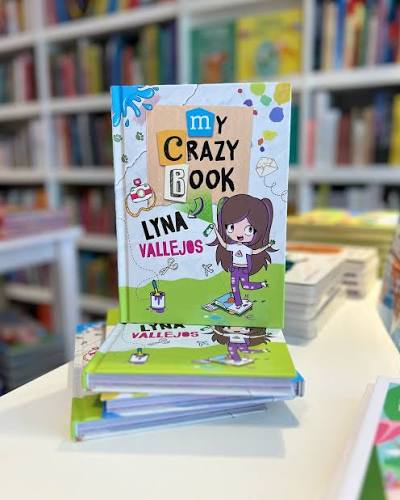 MY CRAZY BOOK - LYNA VALLEJOS